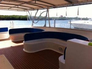 contoy boat