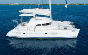 Catamaran Puerto Aventuras to Cozumel