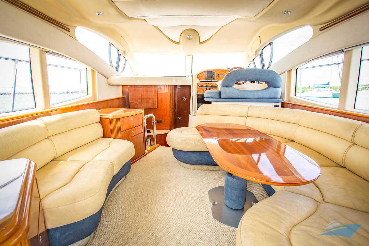 Charter Azimut Yacht Tulum